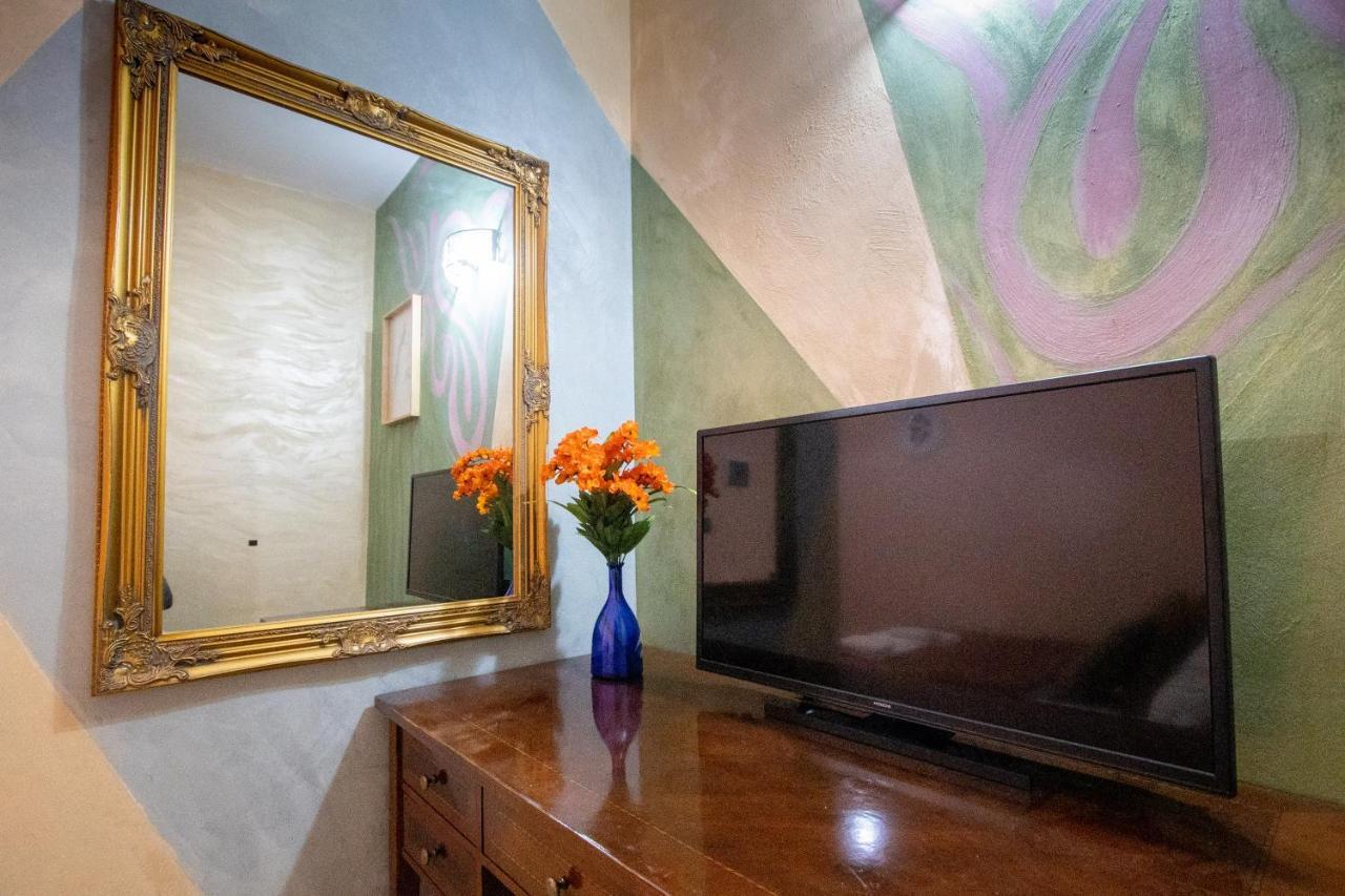 B&B Colorful Suite Yard Roma Esterno foto