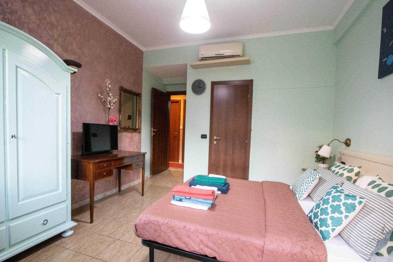 B&B Colorful Suite Yard Roma Esterno foto