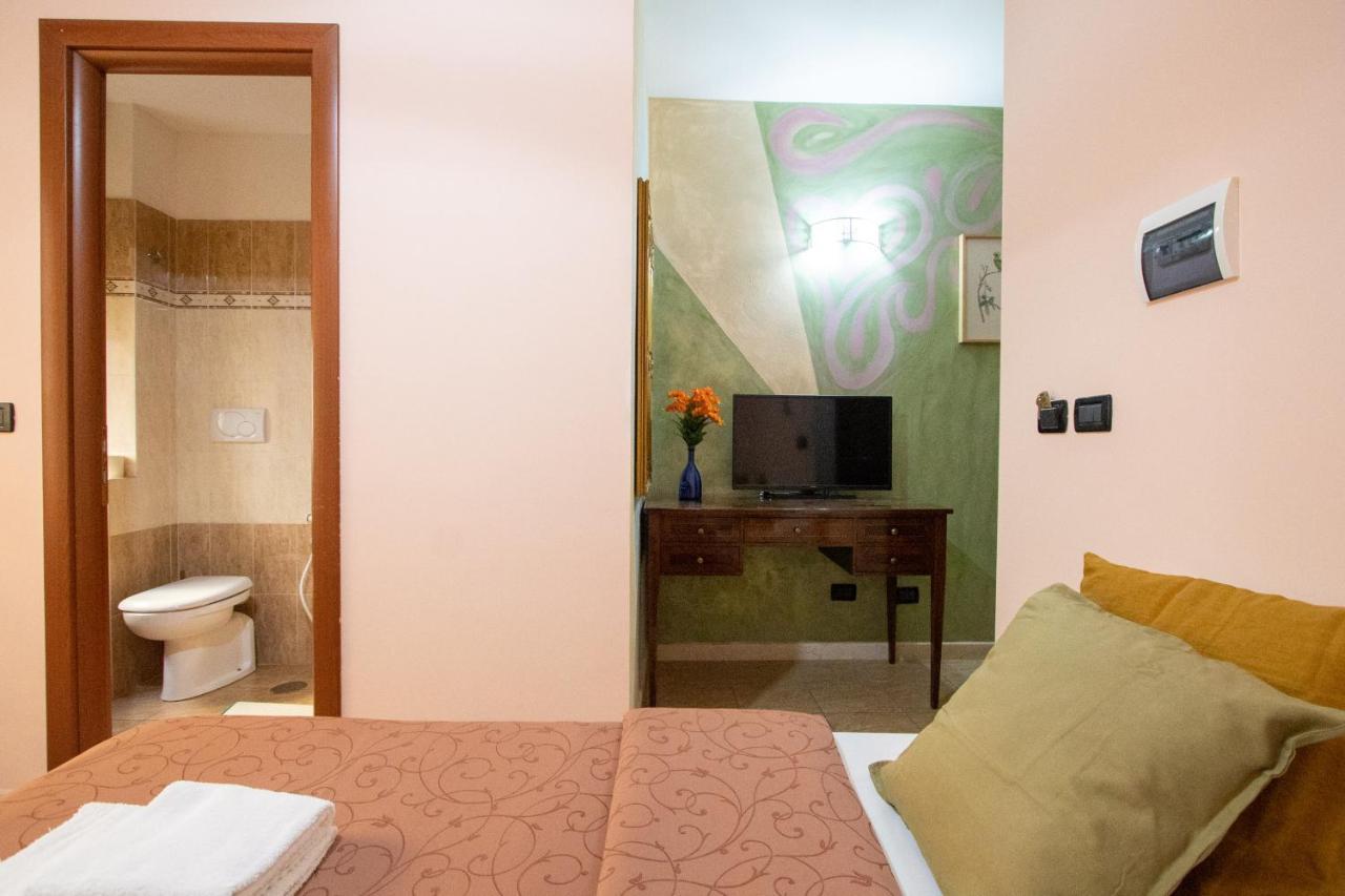 B&B Colorful Suite Yard Roma Esterno foto