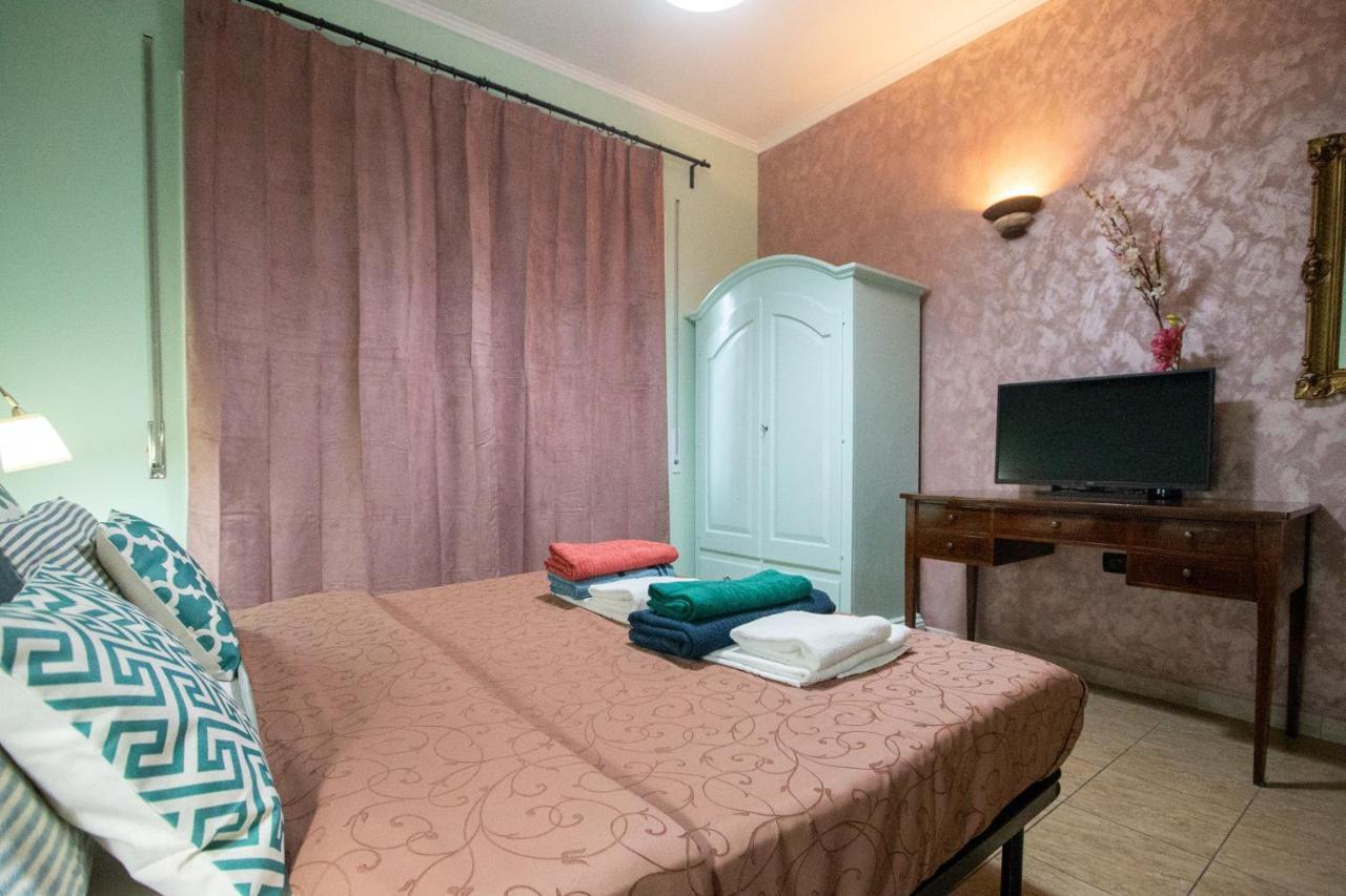 B&B Colorful Suite Yard Roma Esterno foto