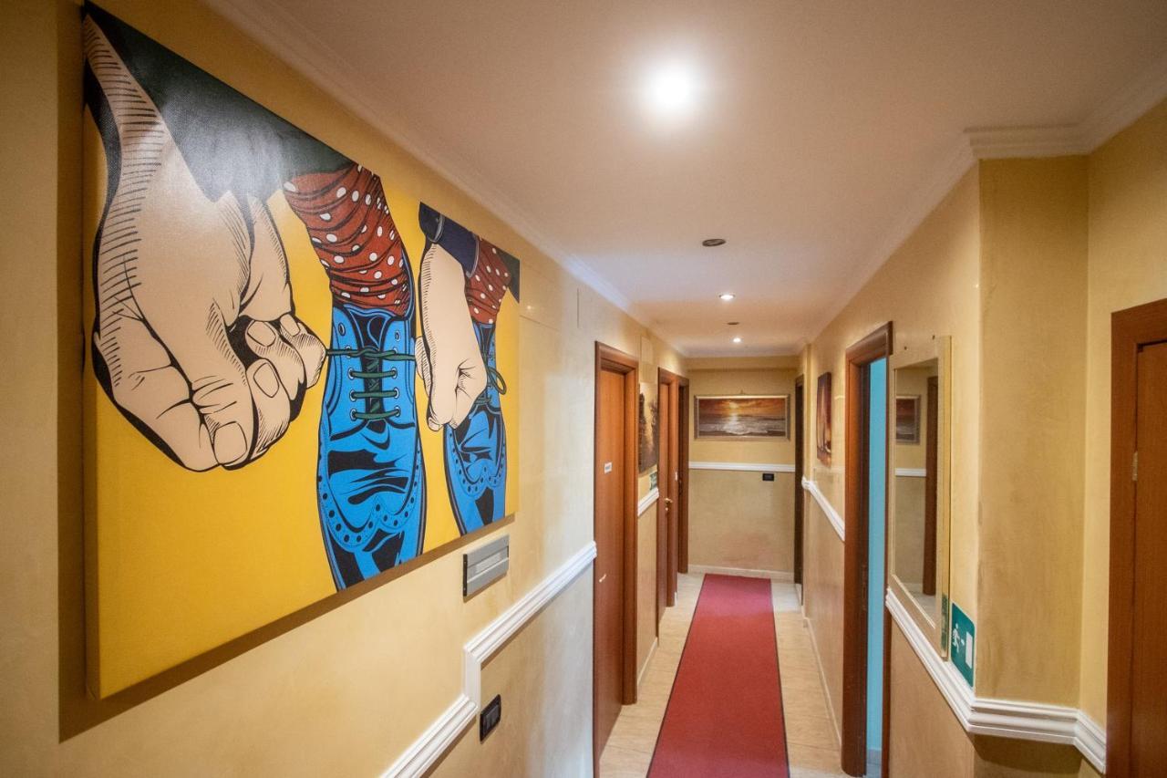 B&B Colorful Suite Yard Roma Esterno foto