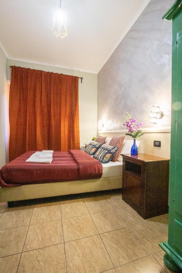 B&B Colorful Suite Yard Roma Esterno foto